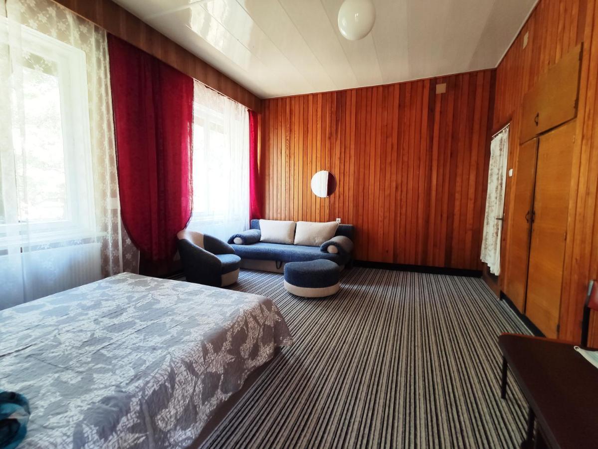 Gedimino 1 Appartement Palanga Buitenkant foto